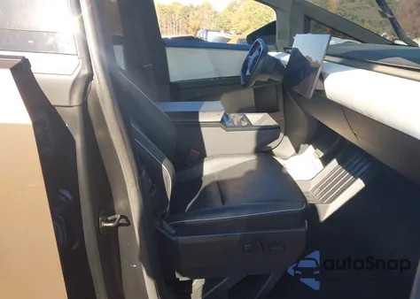 2024 Tesla Cybertruck All-Wheel Drive from USA, damaged, VIN 7G2CEHEDXRA001044